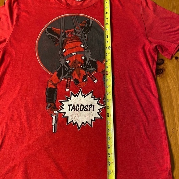 Men's Marvel Comics Deadpool Slinging Upside-Down Tacos Graphic Tee - Picture 6 of 6